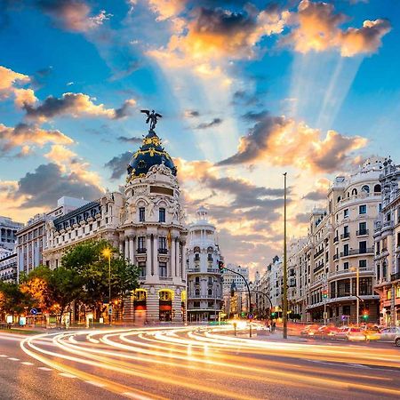 Latina Sol Apartment Madrid Exterior photo