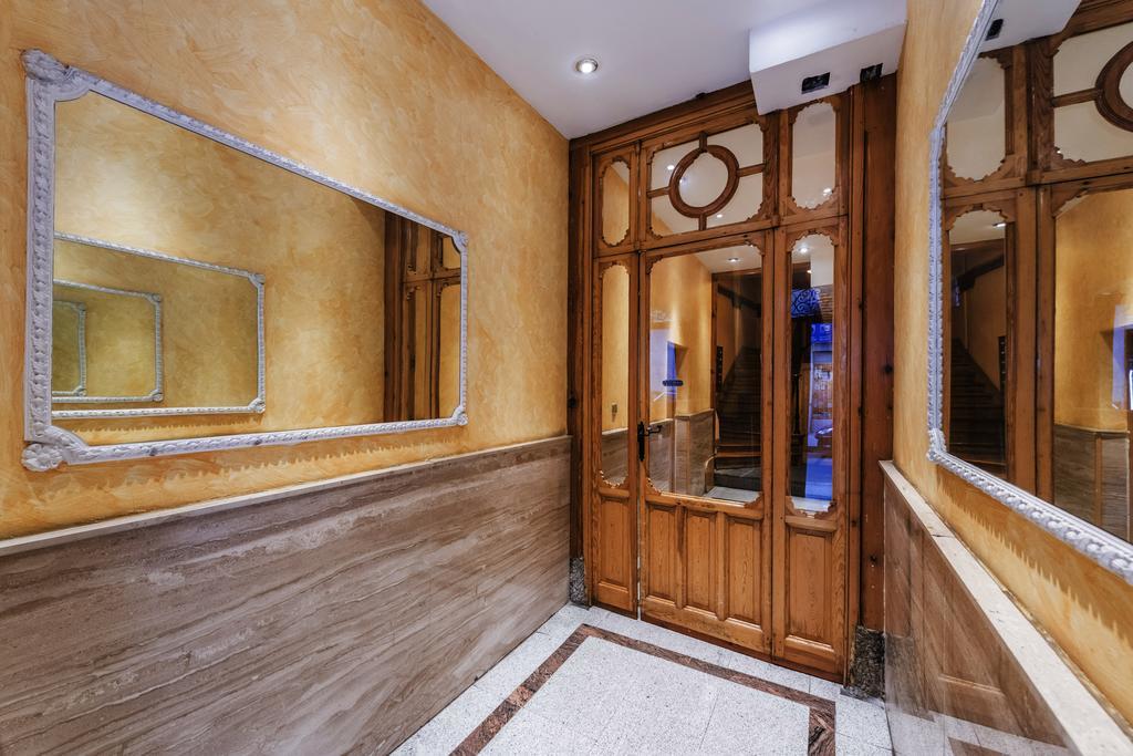 Latina Sol Apartment Madrid Exterior photo