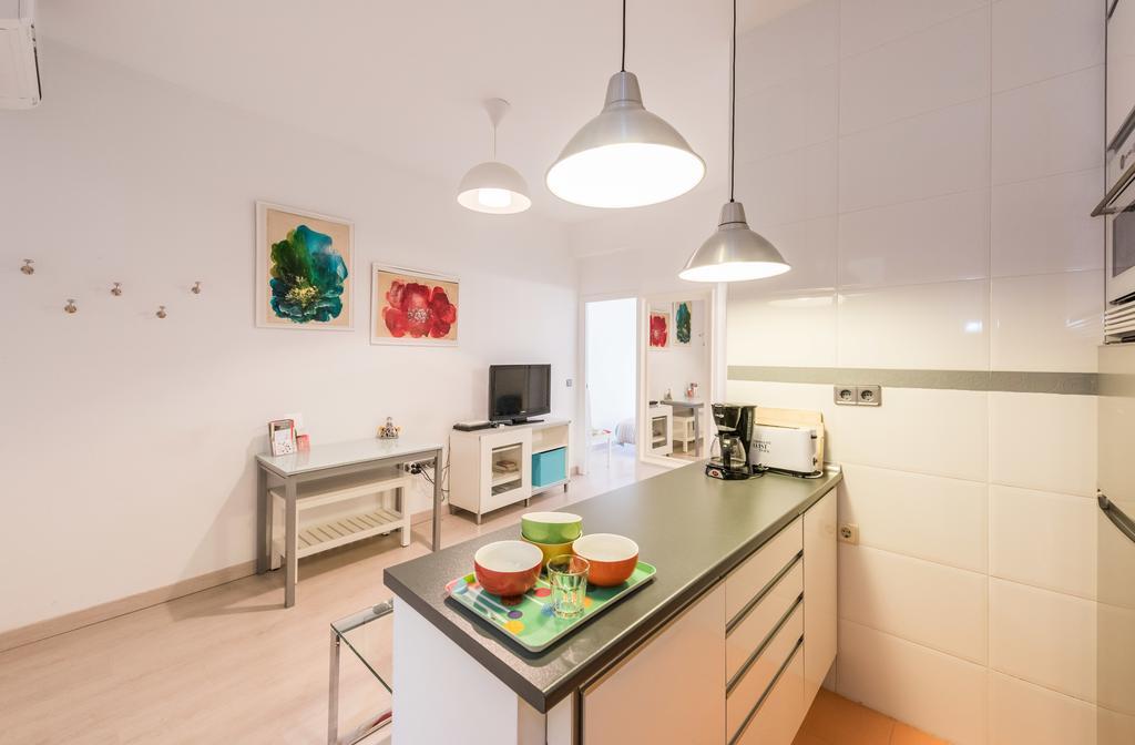 Latina Sol Apartment Madrid Exterior photo